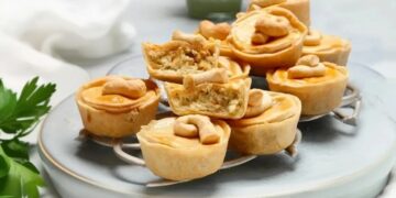 Empadas de bacalhau (Portuguese Codfish Empanadas)