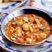 Portuguese white beans and seafood (feijoada de marisco)