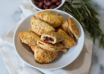 Eliopitakia (Cypriot Olive Pie)