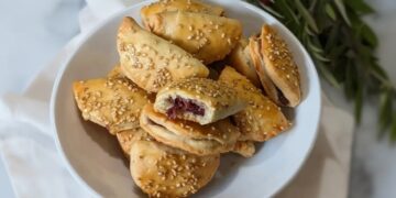 Eliopitakia (Cypriot Olive Pie)