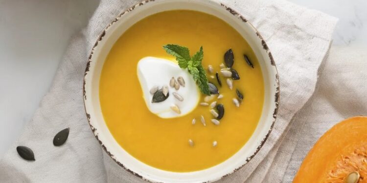 Pumpkin and leek soup (Mediterranean Style)
