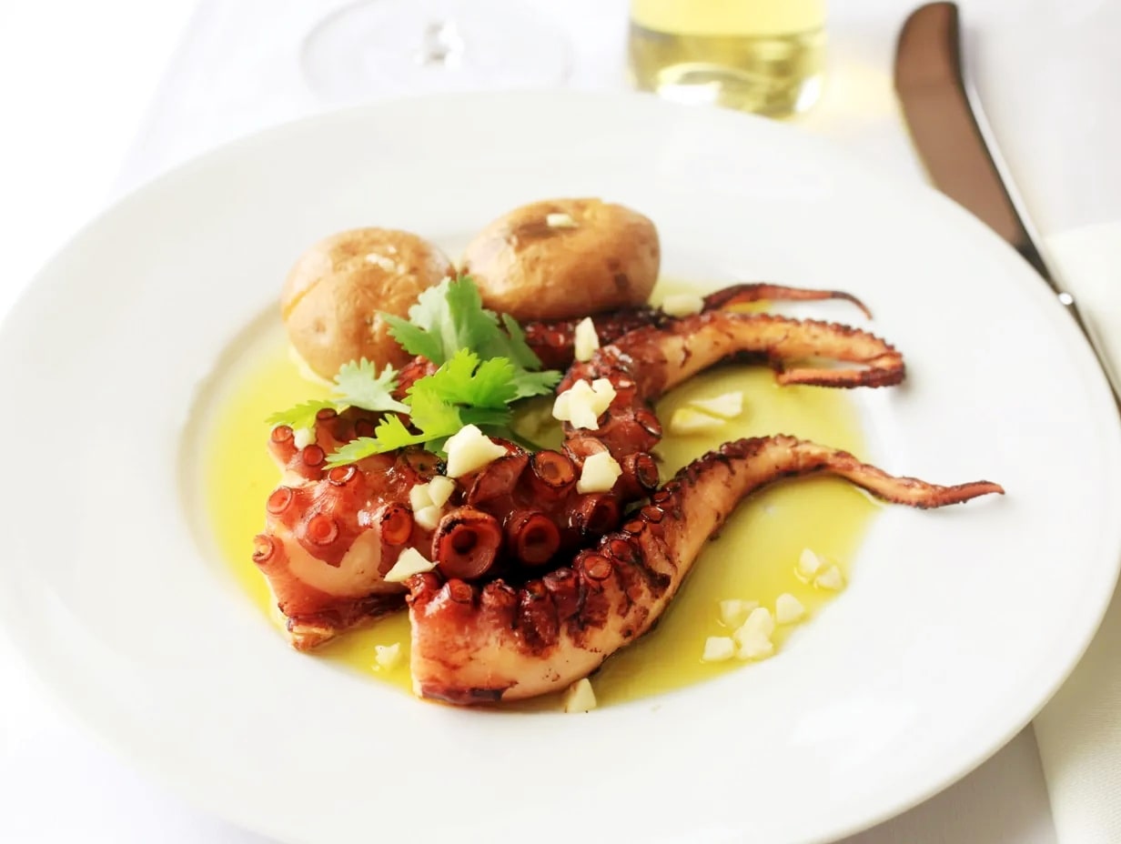 Portuguese-style grilled octopus (Polvo à Lagareiro)