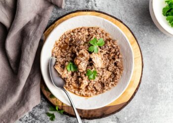 Portuguese chicken blood rice (arroz de cabidela)