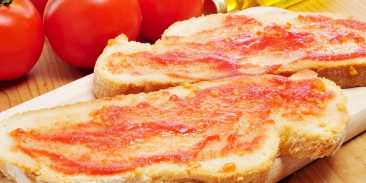 Spanish tomato toast