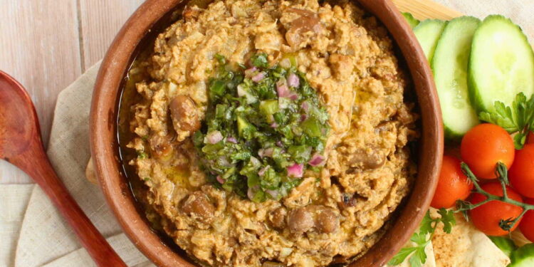 Ful Medames (Egyptian Breakfast Fava Beans)