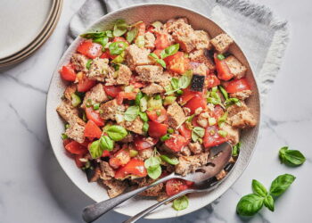 Panzanella (Tuscan Bread Salad)