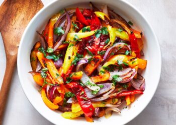Salada de Pimentos Assados (Portuguese Roasted Red Pepper Salad)