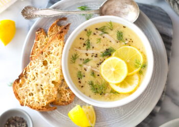 Avgolemono (Greek Lemon Chicken Soup)
