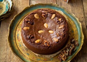 Bolo de Mel da Madeira (Madeira Honey Cake)