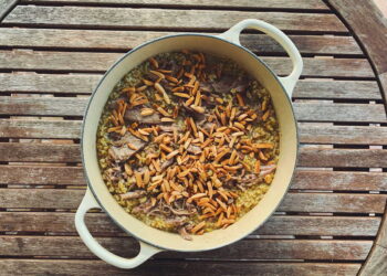 Freekeh Pilaf with Lamb (Levantine Smoky Green Wheat Pilaf)
