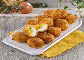 Ovos Verdes (Portuguese Green Deviled Eggs)