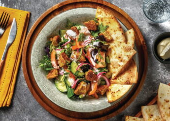 Fattoush (Lebanese Bread Salad)