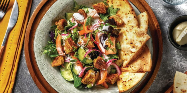 Fattoush (Lebanese Bread Salad)