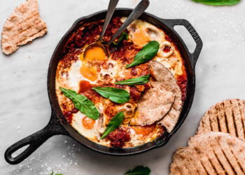 Shakshuka (Eggs Poached in Spiced Tomato Sauce)