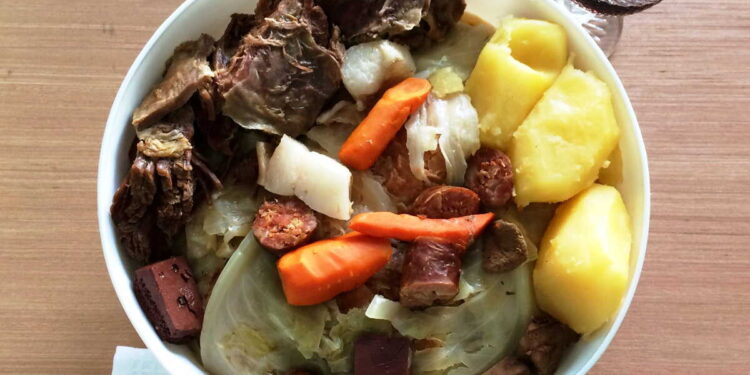 Sopas do Espirito Santo (Azorean Holy Spirit Soup)