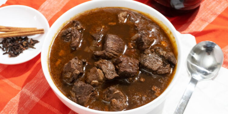 Alcatra Açoriana (Azorean Wine-Braised Beef, Terceira Style)
