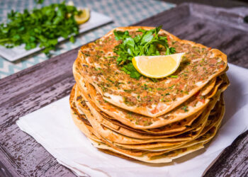 Lahmacun (Turkish Meat Flatbread)