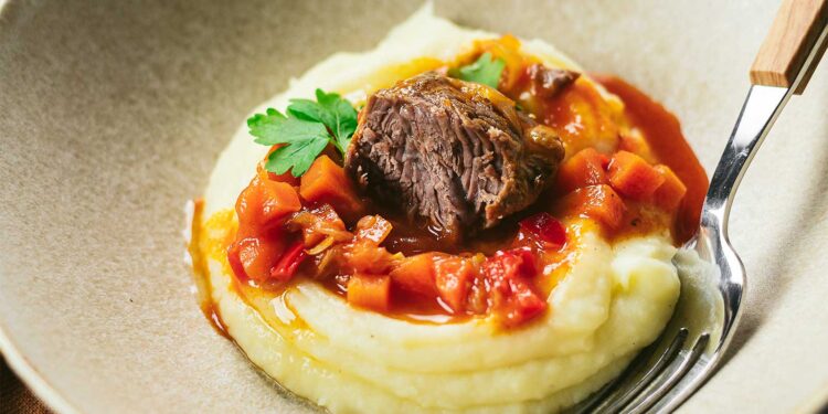 Bochechas de Porco Estufadas (Red Wine Braised Pork Cheeks)