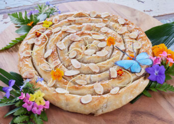 M'hanncha (Moroccan Almond Snake Pastry)