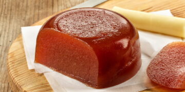 Marmelada Portuguesa (Traditional Portuguese Quince Paste)