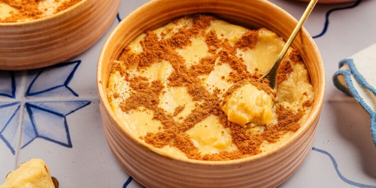 Papas de Milho Doces (Trás-os-Montes Sweet Cornmeal Breakfast Porridge)