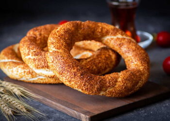 Simit (Turkish Sesame-Crusted Bread Rings)