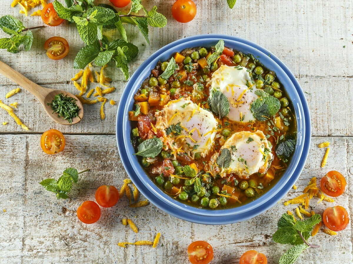 Sopa de Ervilhas com Ovos Escalfados (Alentejo Pea Soup with Poached Eggs)