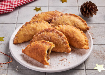 Azevias de Grão (Alentejo Christmas Chickpea Pastries)