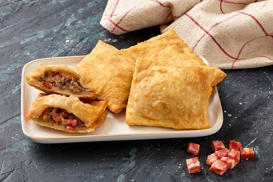Pastéis de Massa Tenra (Northern Portuguese Fried Beef Turnovers)