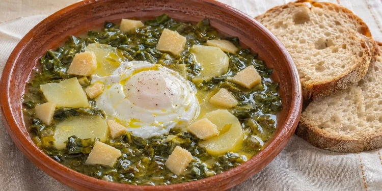 Sopa de Beldroegas (Alentejo Purslane Soup)